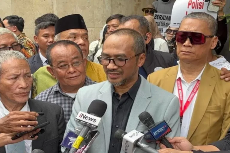 abraham_samad-oime_large-1-3453843115